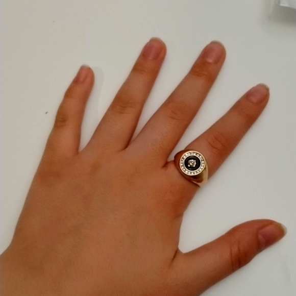 Jewelry - Picture 10 of 11